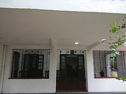 More Attractive Wonderful 1950 Mid-century Home With Another Newly Bui