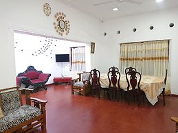 More Attractive Wonderful 1950 Mid-century Home With Another Newly Bui