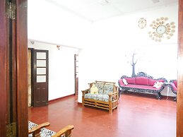 More Attractive Wonderful 1950 Mid-century Home With Another Newly Bui