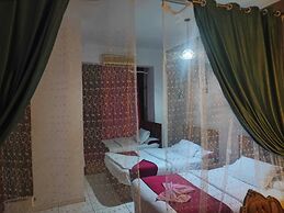 Cairo Plaza Hotel
