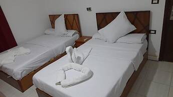 Cairo Plaza Hotel