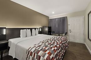 Red Roof Inn Carson - Wilmington