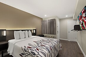 Red Roof Inn Carson - Wilmington