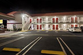 Red Roof Inn Carson - Wilmington