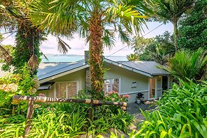 Koi Waiheke with private beach access