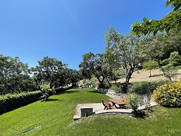 Casetta - Sleeps 5 With Aircon, Wifi, Pool and Astounding Views