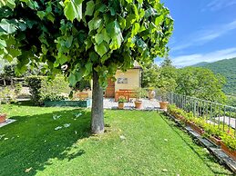 Casetta - Sleeps 5 With Aircon, Wifi, Pool and Astounding Views