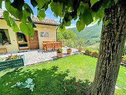 Casetta - Sleeps 5 With Aircon, Wifi, Pool and Astounding Views