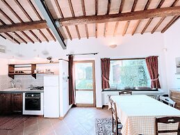 Casetta - Sleeps 5 With Aircon, Wifi, Pool and Astounding Views