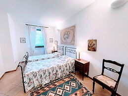 Casetta - Sleeps 5 With Aircon, Wifi, Pool and Astounding Views