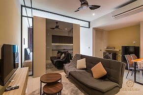 Datum Jelatek Sky Residence KLCC, Five Senses