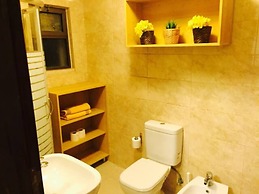 The Royal Luxury Lion Patio