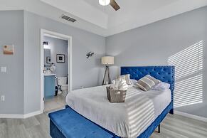 Ellas Blue House is Near Disney Theme Park