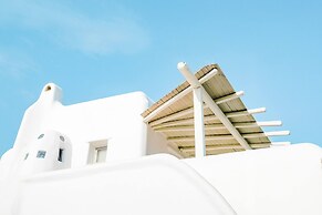 Paraga Scorpios Villa1 hot tub 7 Mins Walk to Beach by Calypso Sunset 