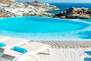 Paraga Scorpios Villa1 hot tub 7 Mins Walk to Beach by Calypso Sunset 