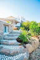 Paraga Scorpios Villa1 hot tub 7 Mins Walk to Beach by Calypso Sunset 