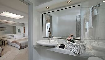 Paraga Scorpios Villa1 hot tub 7 Mins Walk to Beach by Calypso Sunset 