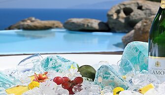 Paraga Scorpios Villa1 hot tub 7 Mins Walk to Beach by Calypso Sunset 