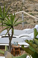 Paraga Scorpios Villa1 hot tub 7 Mins Walk to Beach by Calypso Sunset 