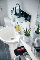 Cosy 1 Bed Apt in Lincoln With Amenities & Parking,