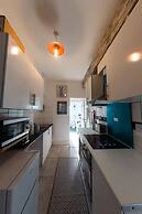 Cosy 1 Bed Apt in Lincoln With Amenities & Parking,