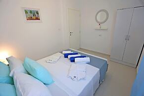 Xenos Villa 7 With a Private Pool Near the sea