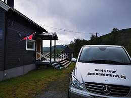 Elvestua House in Nature