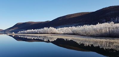 Elvestua House in Nature