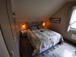 Elvestua House in Nature