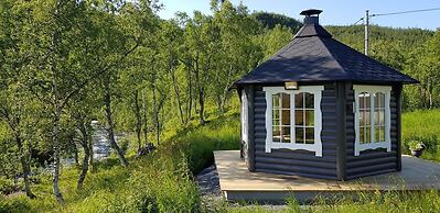 Elvestua House in Nature