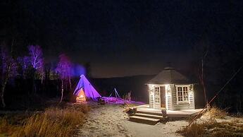 Elvestua House in Nature