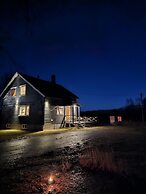 Elvestua House in Nature