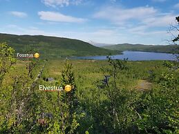 Elvestua House in Nature