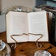 Lovely 4-bed House in Village of Sandhurst