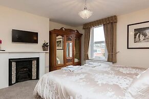 The Beach House Luxury Rooms