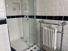 The Beach House Luxury Rooms