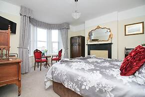 The Beach House Luxury Rooms