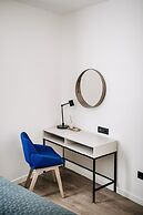 Kala Luxury rooms by DuHomes