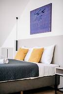 Kala Luxury rooms by DuHomes