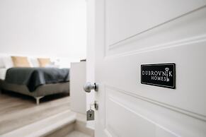 Kala Luxury rooms by DuHomes