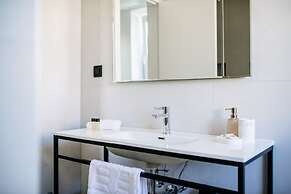 Kala Luxury rooms by DuHomes