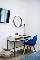 Kala Luxury rooms by DuHomes