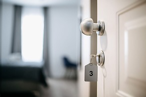 Kala Luxury rooms by DuHomes