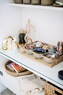 Kala Luxury rooms by DuHomes