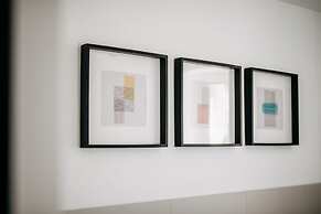 Kala Luxury rooms by DuHomes