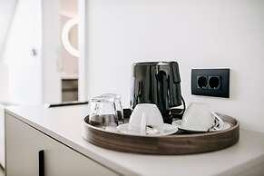 Kala Luxury rooms by DuHomes