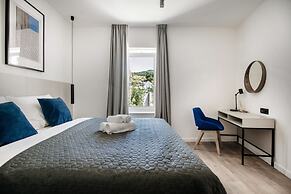 Kala Luxury rooms by DuHomes