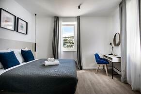 Kala Luxury rooms by DuHomes