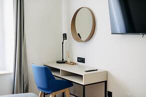 Kala Luxury rooms by DuHomes