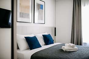 Kala Luxury rooms by DuHomes